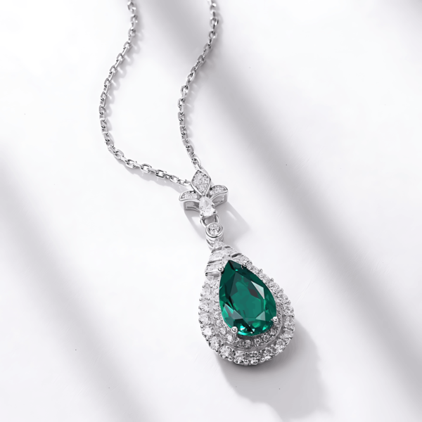Deluxe colored gem pendant set S925 silver cultivation emerald light luxury necklace fashion personality - Image 3