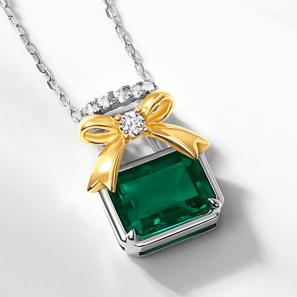 Summer French Light Luxury Perfume Bottle Pendant Necklace S925 Silver with Cultured Emerald Collar Chain - Image 3