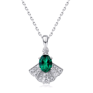 Little Skirt Scalloped Radiant Necklace S925 Silver Cultivated Emerald Vintage Collarbone Chain Light Luxury