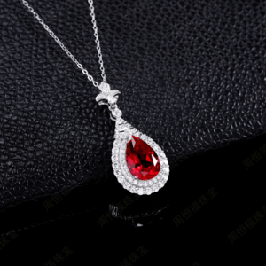 Deluxe colored gem pendant set S925 silver cultivation emerald light luxury necklace fashion personality