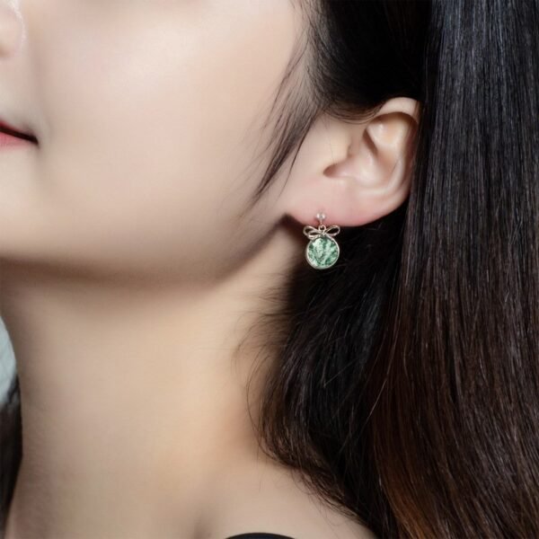 Disc bow green moss earrings S925 silver natural watercress agate earrings fashion simple style - Image 2