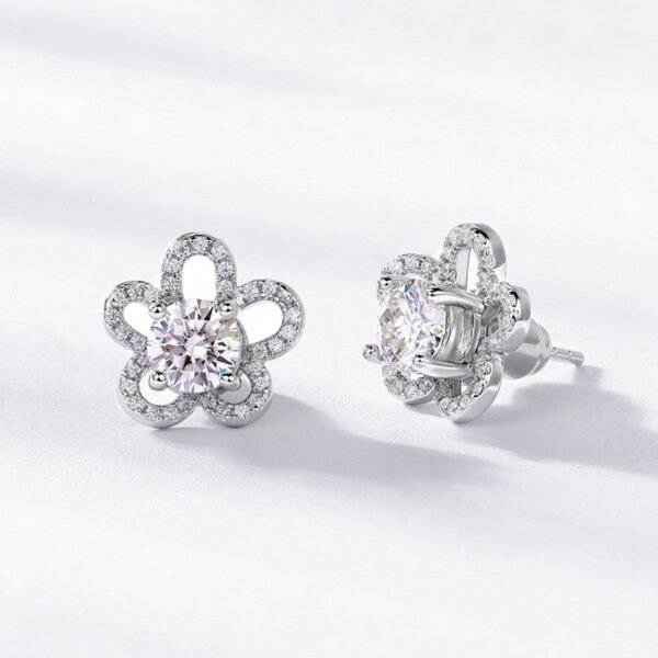 New S925 silver earrings female super flash moissanite flower earrings wind spring and summer hot sale - Image 2