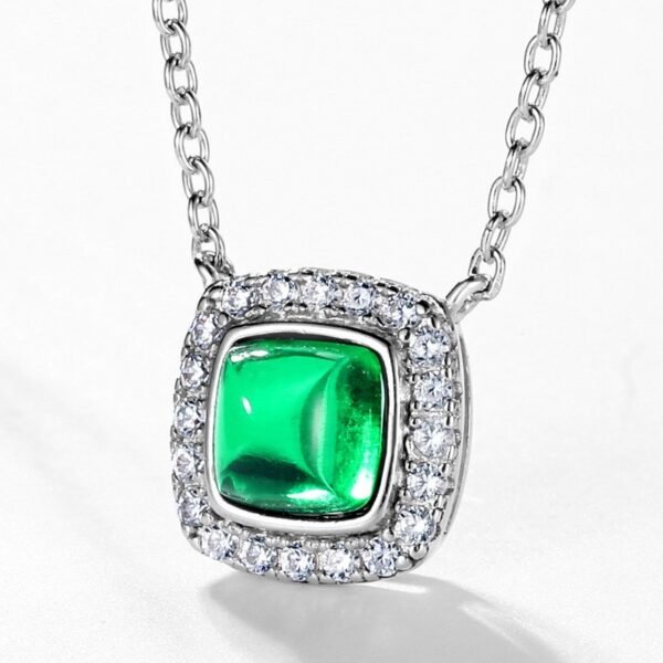 Hot pick S925 silver cultivated emerald necklace surrounded by gemstone vintage style collarbone chain light luxury and noble - Image 3