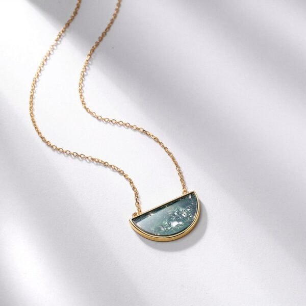 Exaggerated atmospheric half round green moss stone necklace S925 silver with natural watercress agate collarbone chain female - Image 3