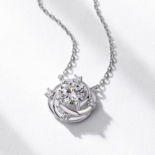 Brilliant moissanite necklace female S925 silver rose inlaid color diamonds collarbone chain light luxury fashion - Image 3