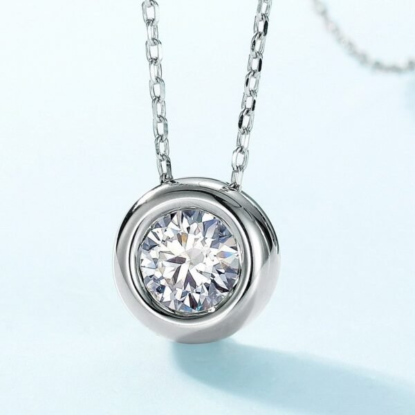 Radiant 1ct moissanite simple necklace female S925 silver package inlaid colorful treasure collarbone chain Europe and the United States fashion - Image 3