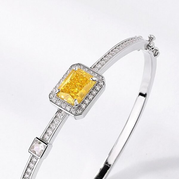 New S925 silver bracelet ice flower cut high carbon diamond hand jewelry fashion light luxury wind spot - Image 3