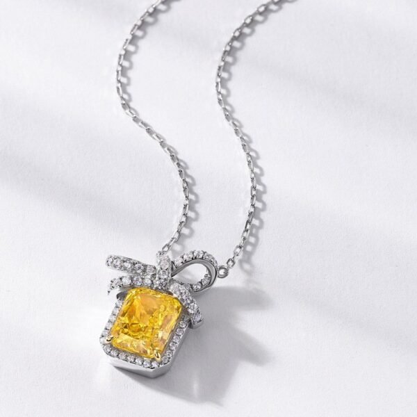 Hot pick S925 sterling silver goose yellow necklace ice flower cut high carbon diamond collarbone chain fashion wind hundred models - Image 3