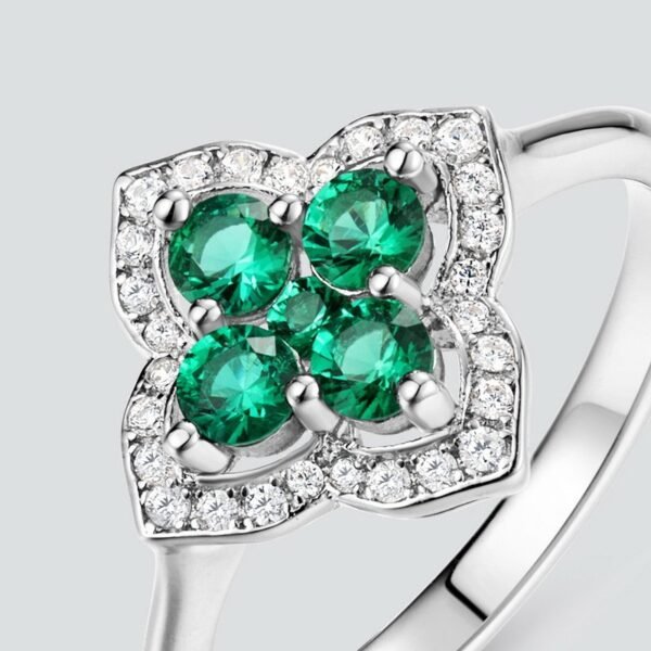 Hot pick light luxury four-leaf clover petal ring S925 silver inlaid cultivated emerald finger ring simple fashion versatile - Image 4