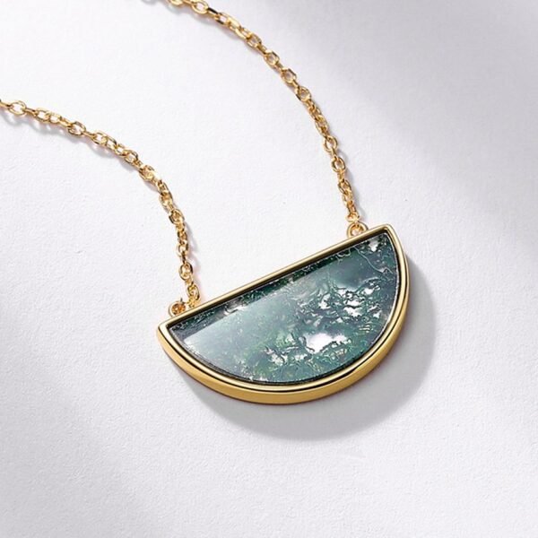 Exaggerated atmospheric half round green moss stone necklace S925 silver with natural watercress agate collarbone chain female - Image 4