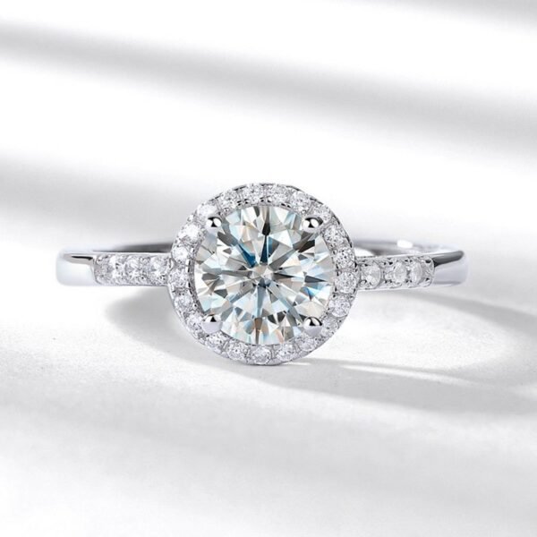 Round four claws moissanite round wrap finger ring fashion temperament inlay ring for women - Image 4