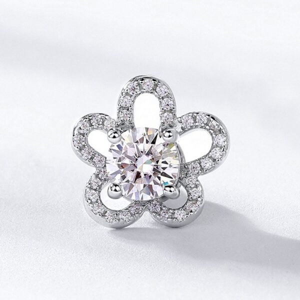 New S925 silver earrings female super flash moissanite flower earrings wind spring and summer hot sale - Image 4