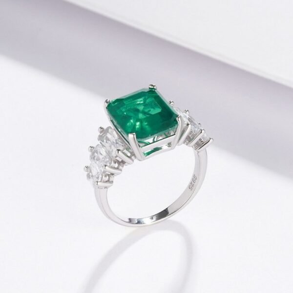 Personalized generous cultivated color gem ring S925 silver set with cultivated emerald color diamonds light luxury and versatile - Image 4