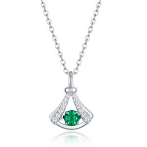 Scalloped small skirt collarbone chain S925 silver inlaid cultivated emerald vintage necklace light luxury