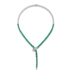 Light Luxury Vintage Snake Snake Bone Necklace Women S925 Silver with Cultured Emerald Necklace Atmosphere