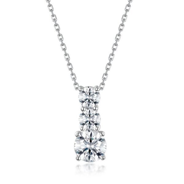 Three Lives Radiant Moissanite Pendant S925 Silver Inlay Moissan Chain Pendant Simple