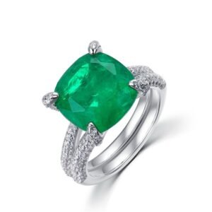 Light Luxury Atmosphere Emerald Green Ring S925 Silver with Synthetic Emerald Index Ring