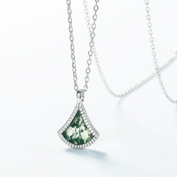 Section small skirt natural watercress agate necklace female S925 silver green moss collarbone chain simple fashion personality - Image 6